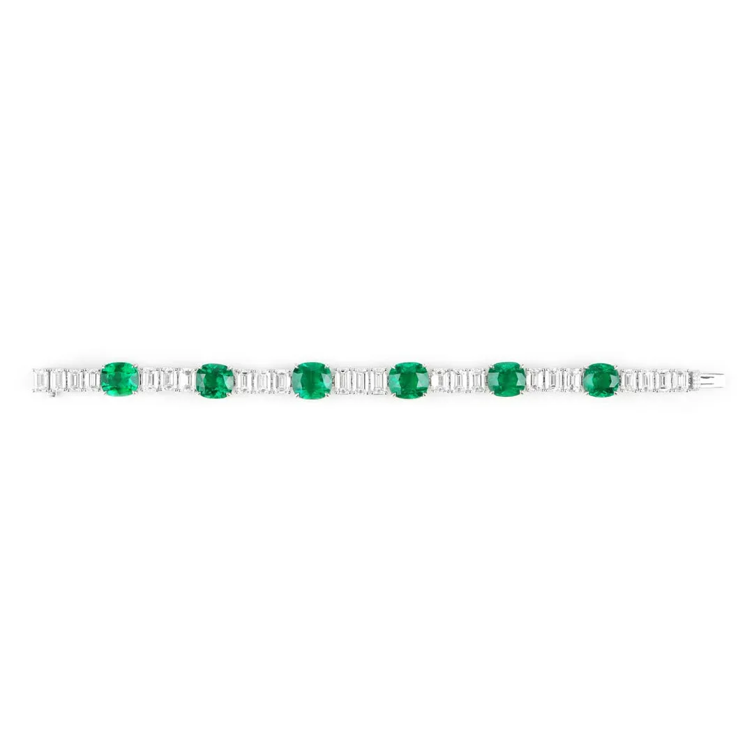 22.65 / 15.14 cts Minor Oil Colombian Emerald with Diamond Bracelet