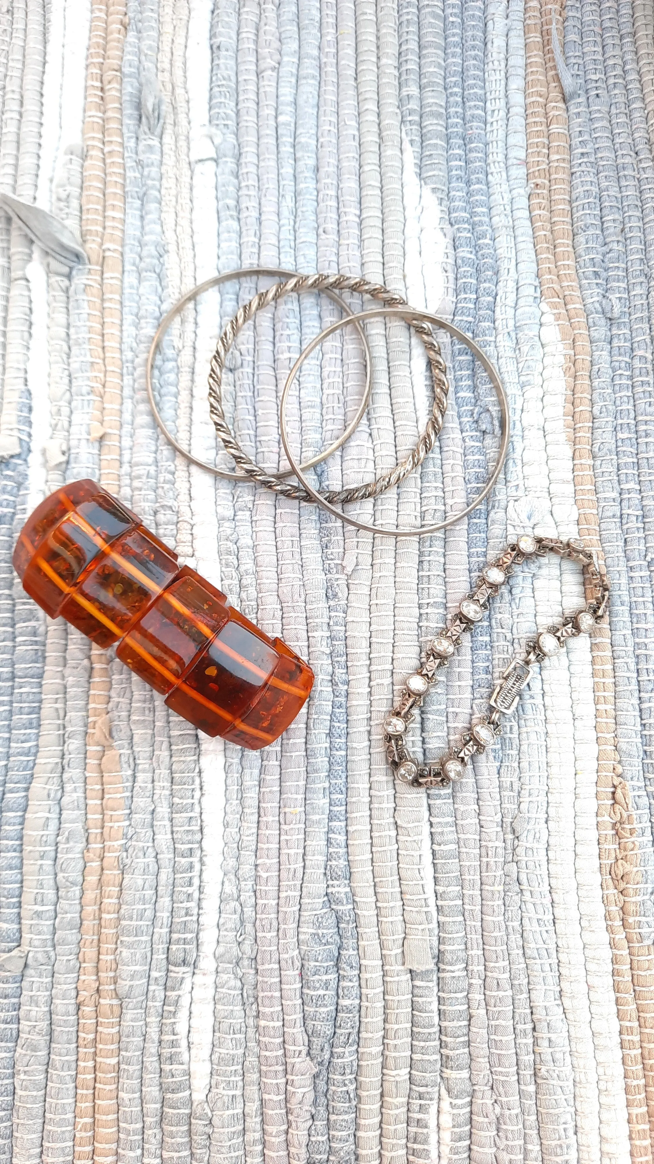 Chunky Faux Amber Elastic Bracelet